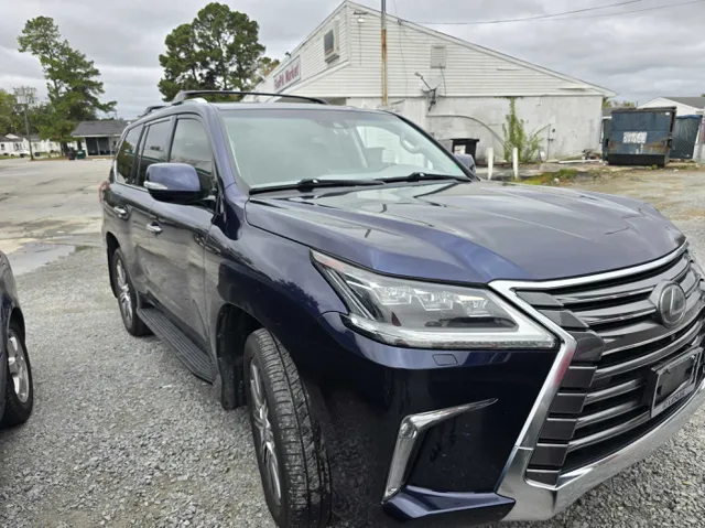 2016 Lexus LX 570 - Photo 22