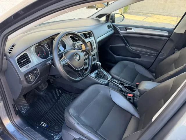 2015 Volkswagen Golf TDI SE - Photo 11