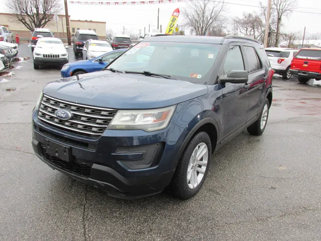 2016 Ford Explorer Base's photo