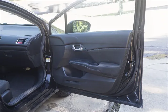 2015 Honda Civic LX - Photo 9