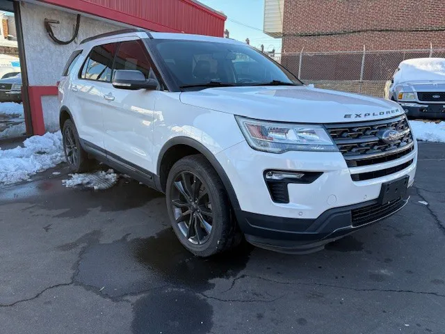 2018 Ford Explorer XLT 4WD's photo