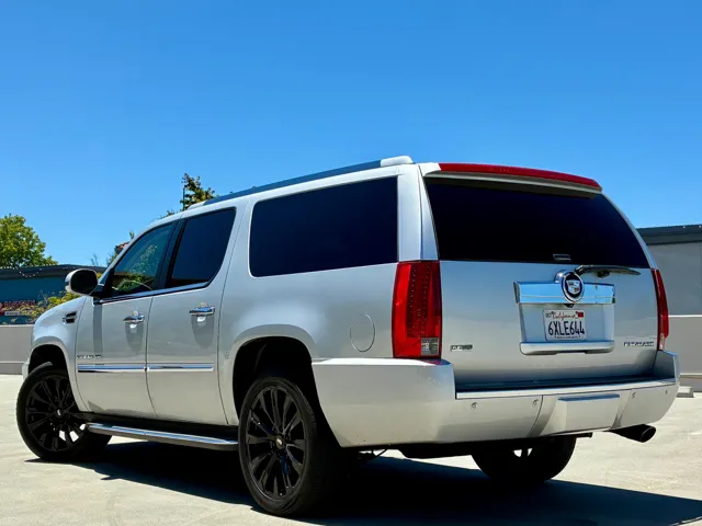 2012 Cadillac Escalade ESV Base - Photo 7
