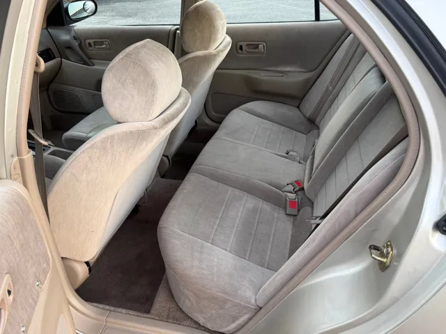 1995 Nissan Altima - Photo 13