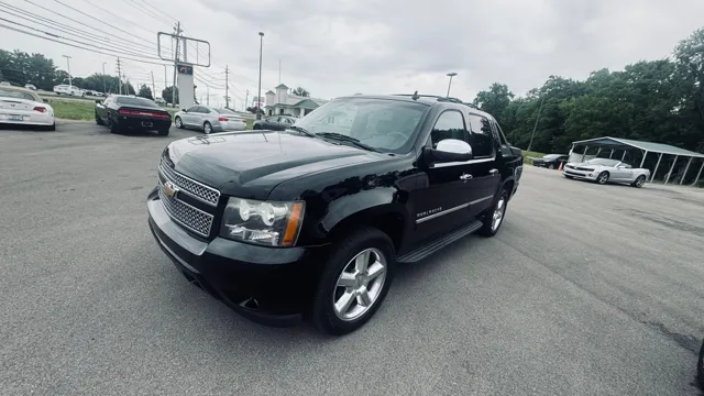2011 Chevrolet Avalanche 4WD Avalanche LTZ's photo