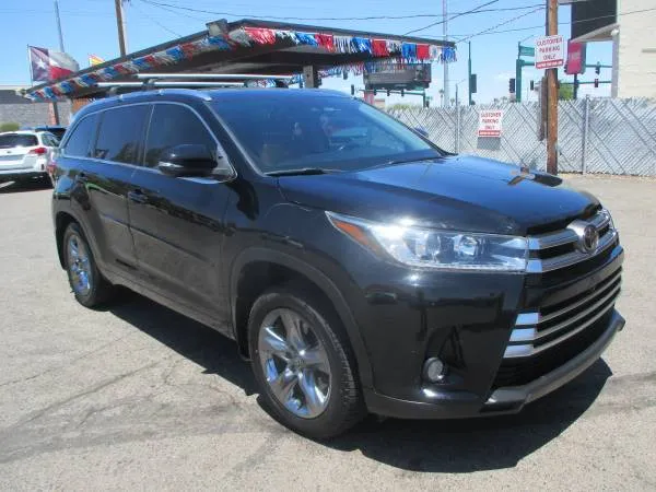 2017 Toyota Highlander Limited Platinum 4x4 V6's photo