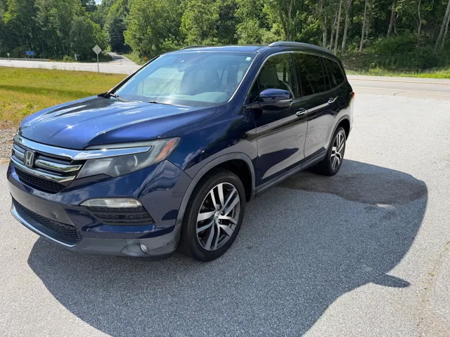 2016 Honda Pilot 4WD Elite's photo