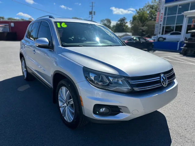 2016 Volkswagen Tiguan SE