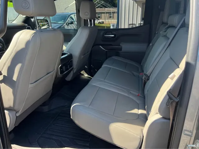2020 GMC Sierra 1500 SLT - Photo 11