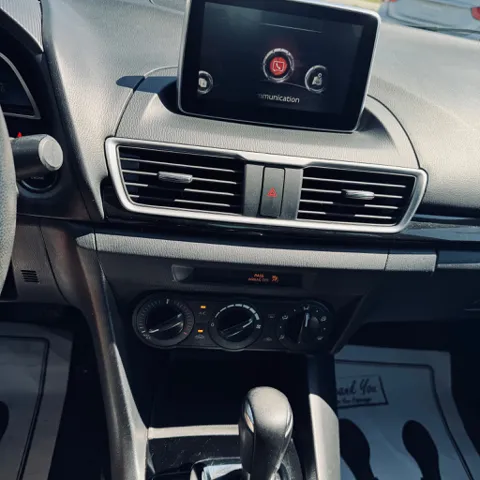 2015 Mazda MAZDA3 i Sport - Photo 10