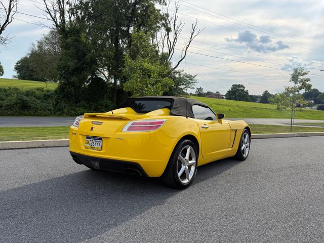 2008 Saturn Sky Red Line