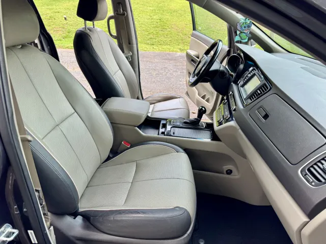 2015 Kia Sedona SX - Photo 8