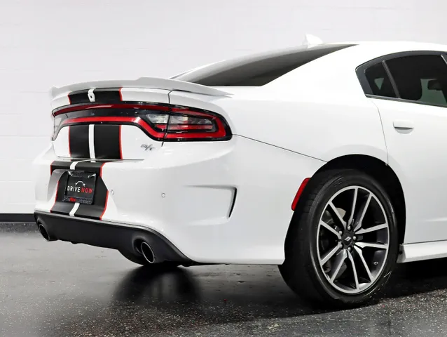 2023 Dodge Charger R/T photo 9