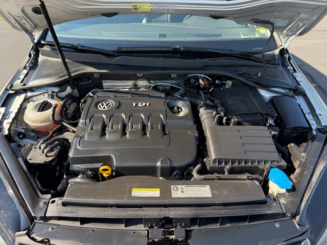 2015 Volkswagen Golf SportWagen TDI SE 6A