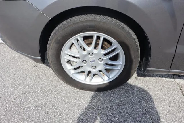 2010 Ford Focus SE - Photo 44
