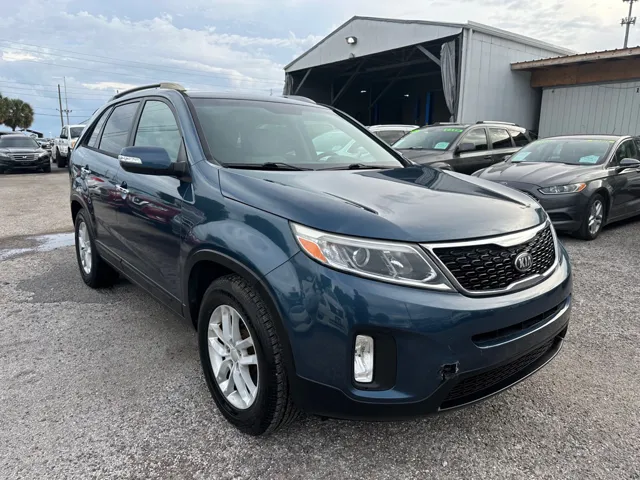 2015 Kia Sorento LX AT's photo