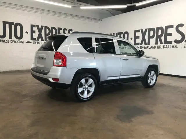 2011 Jeep Compass's photo