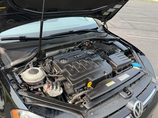 2015 Volkswagen Golf TDI S