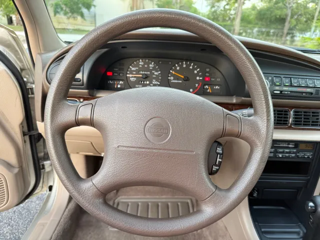 1995 Nissan Altima - Photo 9