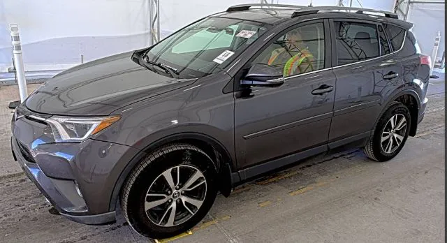 2017 Toyota RAV4 XLE