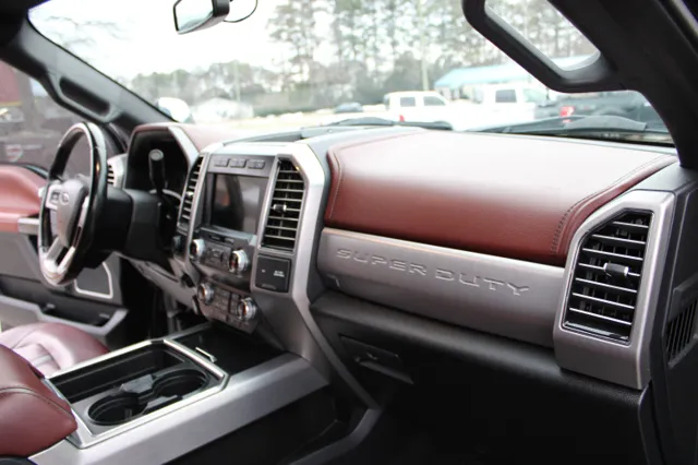 2020 Ford F-450 Super Duty Platinum - Photo 25