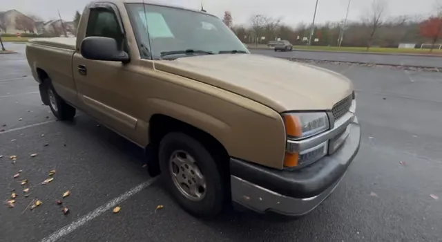2004 Chevrolet Silverado 1500 LS