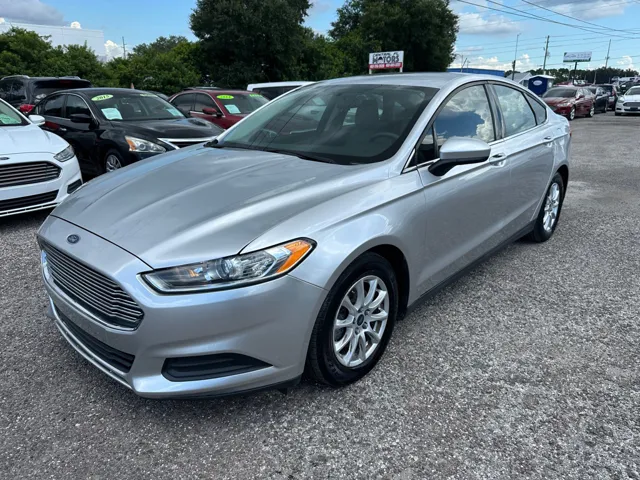 2015 Ford Fusion S FWD photo