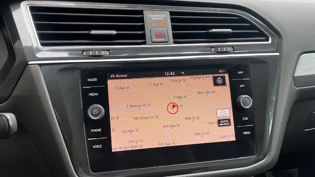 2018 Volkswagen Tiguan SEL - Photo 12