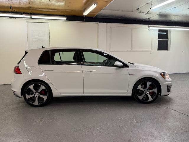 2016 Volkswagen GTI S 6A 4-Door