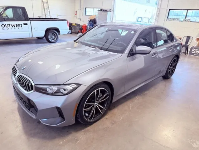 2023 BMW 3 Series 330i - Photo 6