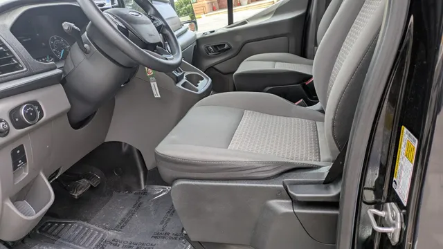 2024 Ford Transit Passenger Van - Photo 22