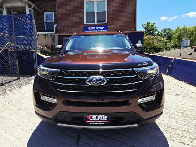 2020 Ford Explorer XLT 4WD's photo