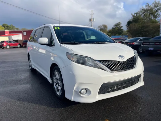 2011 Toyota Sienna SE