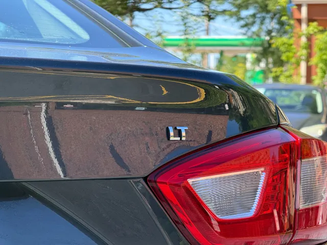 2017 Chevrolet Cruze LT - Photo 10