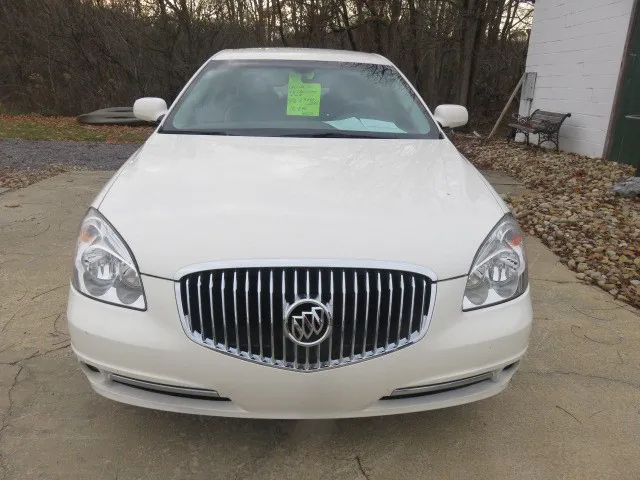 2010 Buick Lucerne CX photo 2