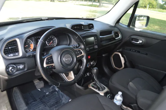 2017 Jeep Renegade Latitude - Photo 12
