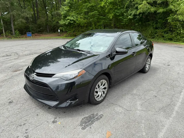 2017 Toyota Corolla LE's photo