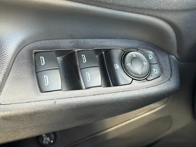 2022 Chevrolet Equinox LT - Photo 23