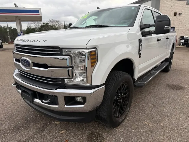 2019 Ford F-250 Super Duty Lariat's photo