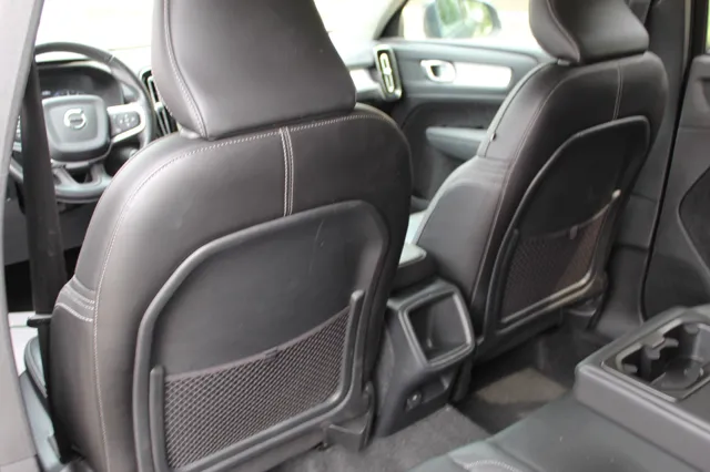 2021 Volvo XC40 Momentum photo 22