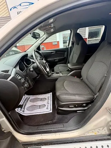 2012 Chevrolet Traverse 1LT - Photo 8