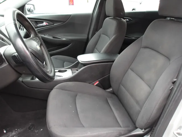 2017 Chevrolet Malibu 1LS - Photo 8