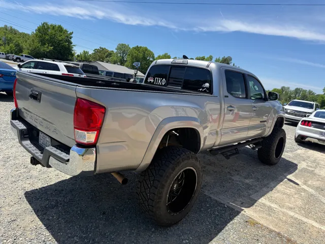 2016 Toyota Tacoma SR5 - Photo 8