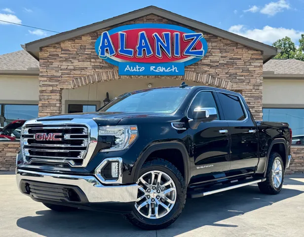 2021 GMC Sierra 4WD Crew Cab Short Box SLT's photo