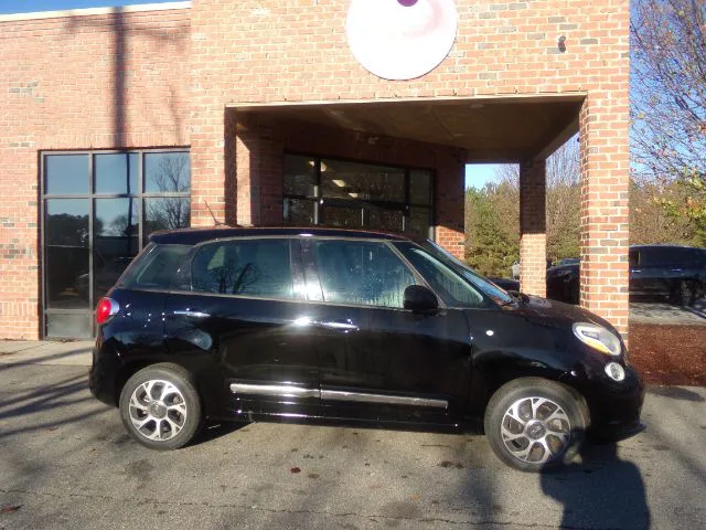 2014 FIAT 500L Lounge's photo