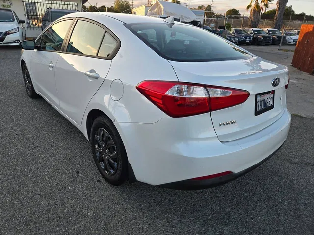 2014 Kia Forte LX - Photo 17