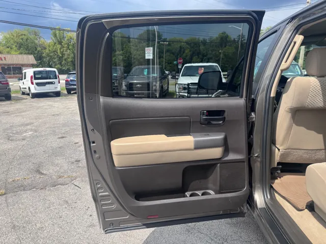 2011 Toyota Tundra Tundra Grade - Photo 8
