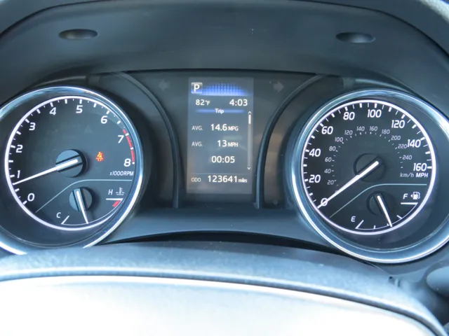 2019 Toyota Camry LE photo 12