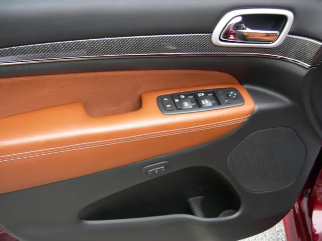 2018 Jeep Grand Cherokee Trackhawk - Photo 7