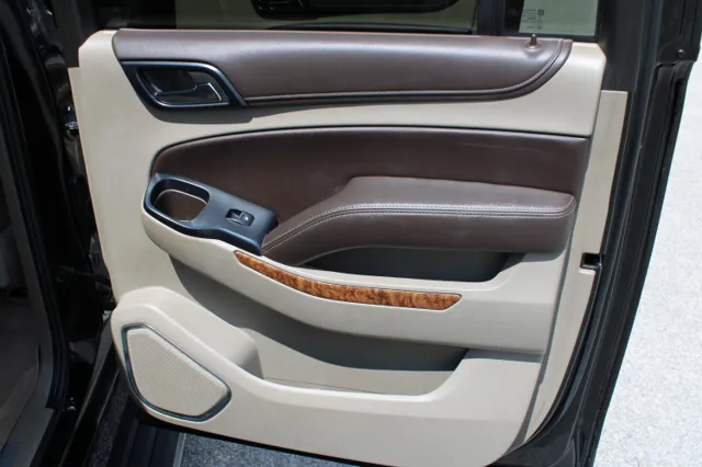 2015 Chevrolet Suburban LTZ - Photo 35