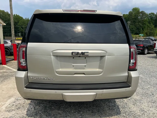 2016 GMC Yukon XL SLT - Photo 8